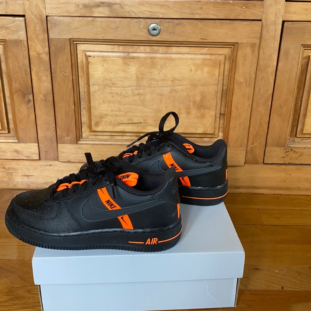 Nike Airforce 1 LV8 KSA GS